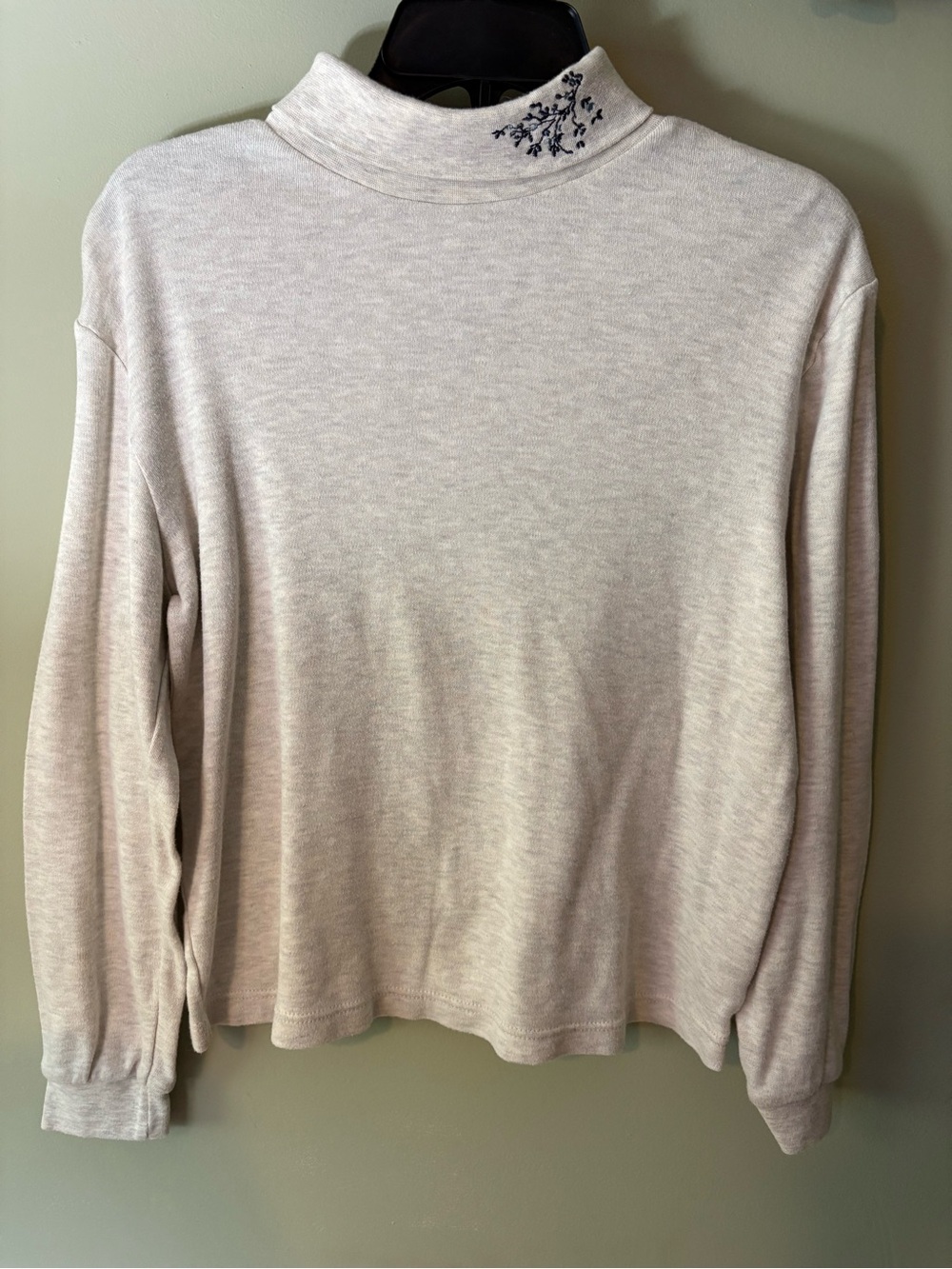 Basic Editions Gray Knit Top with Navy Logo Tag